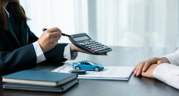 Descubra quais são as taxas de refinanciamento de veículos. | Foto: Stock.